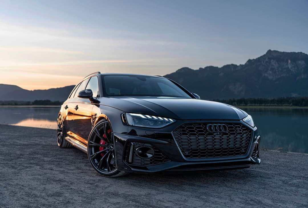 Car Beauty: Darth Vader Audi RS4 Avant ABT