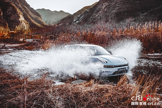 Intelligent electric four-wheel drive redefines hunting travel pole Krypton 001 unlocks and hides new skills _fororder_image007