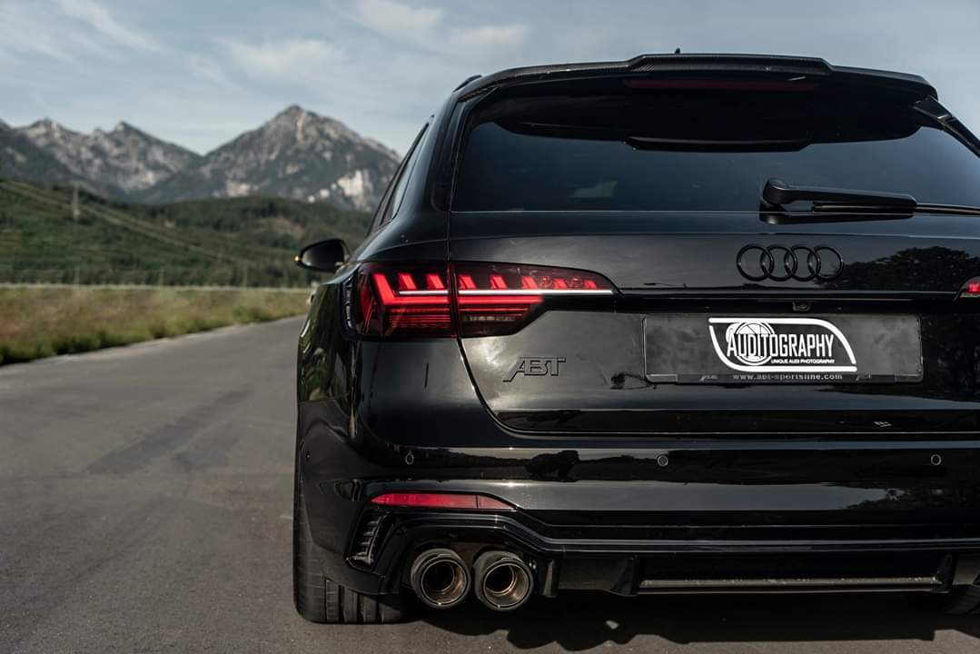 Car Beauty: Darth Vader Audi RS4 Avant ABT