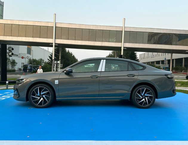 FAW-Volkswagen new generation Maiteng listed 179,900