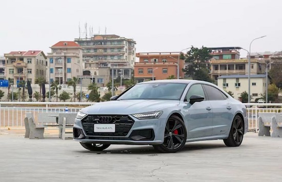 More sporty, test drive the new Audi A7L RS suite racing version _fororder_image001