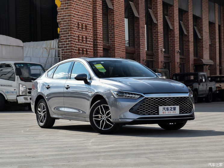 Byd Qin PLUS 2021 DM-i 120KM distinguished model Byd Qin PLUS 2021 DM-i 120KM distinguished model