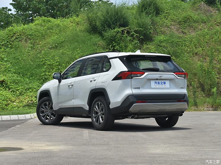 FAW Toyota RAV4 Rongfang 2023 2.0L CVT two-wheel drive fashion Plus version
