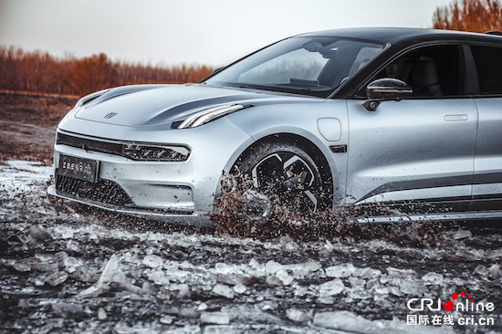 Intelligent electric four-wheel drive redefines hunting travel pole Krypton 001 unlocks and hides new skills _fororder_image005