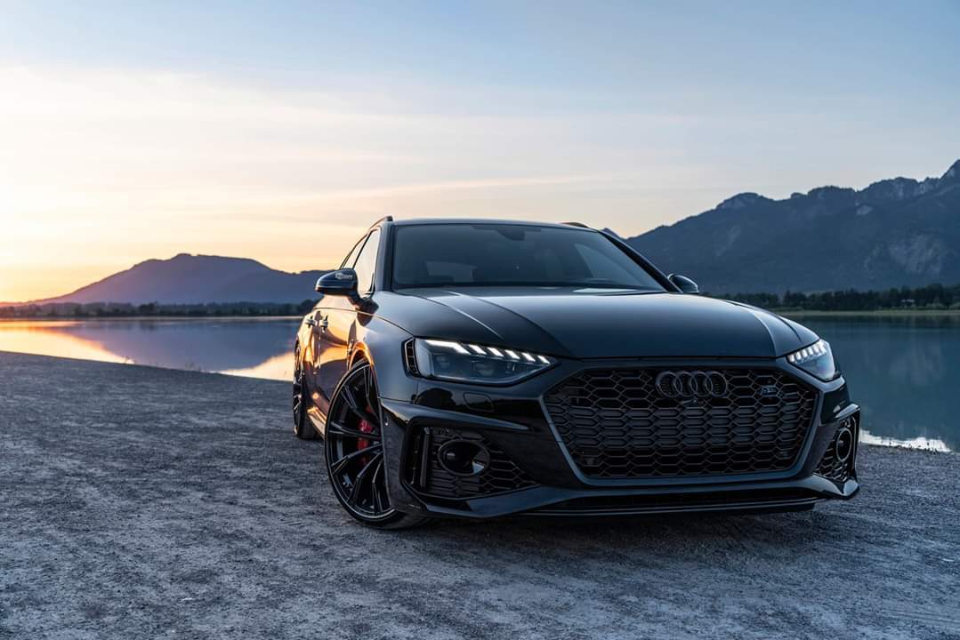 Car Beauty: Darth Vader Audi RS4 Avant ABT
